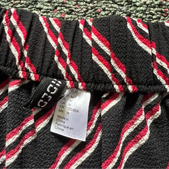 H&M Red & Black Stripe Midi Knee-Length Modest Handkerchief Asymmetrical Skirt M - Picture 15 of 16
